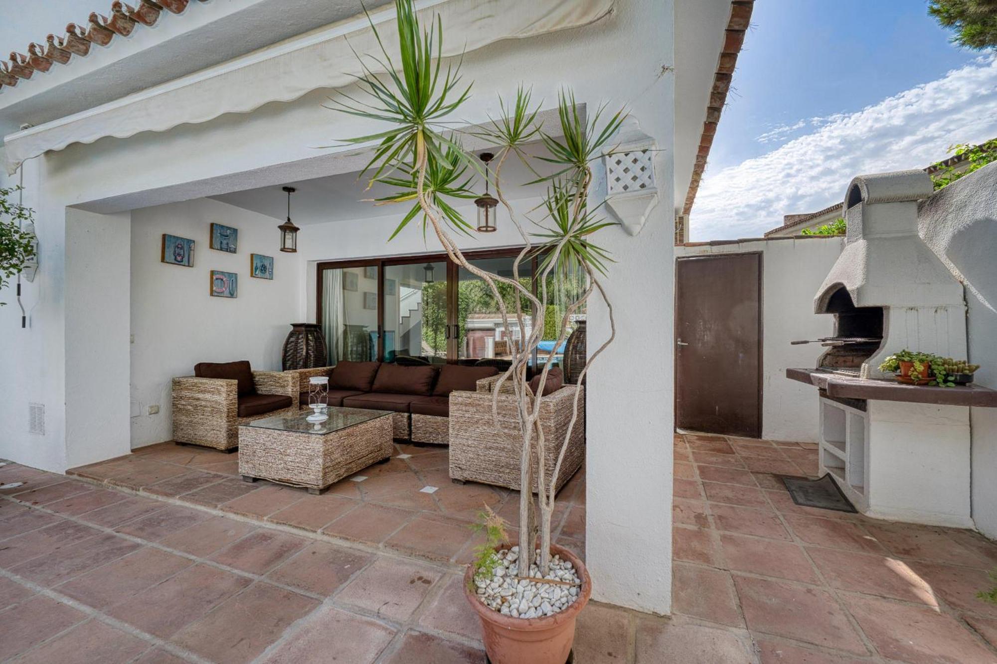 1102 With Pool ,lounge, Bbq ,direkt In * Marbella