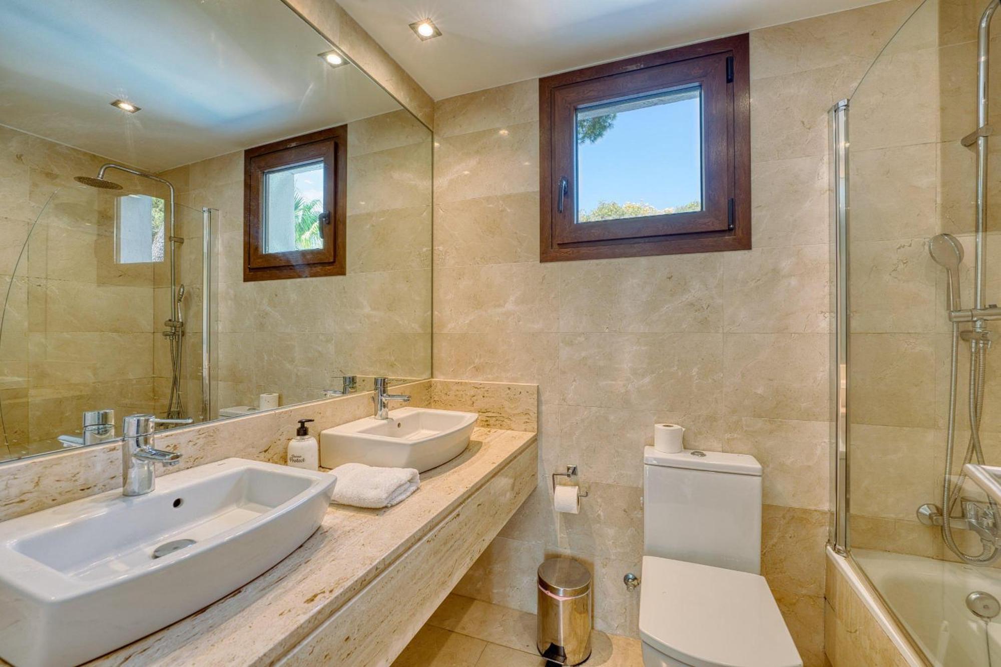 1102 With Pool ,lounge, Bbq ,direkt In Pousada Marbella